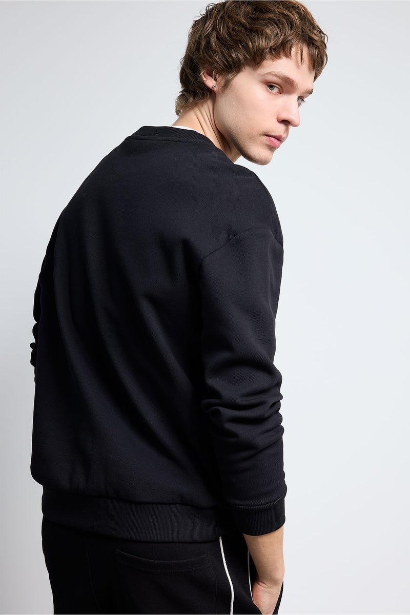 DeFacto Black Man Boxy Fit Pique Sweatshirt Casual - Image 4